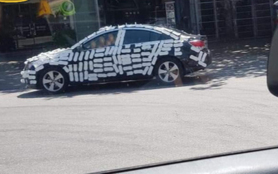 Đậu xe ô tô chắn ngang cửa hàng, tài xế phải 'khiếp vía' khi quay trở lại Ảnh 2