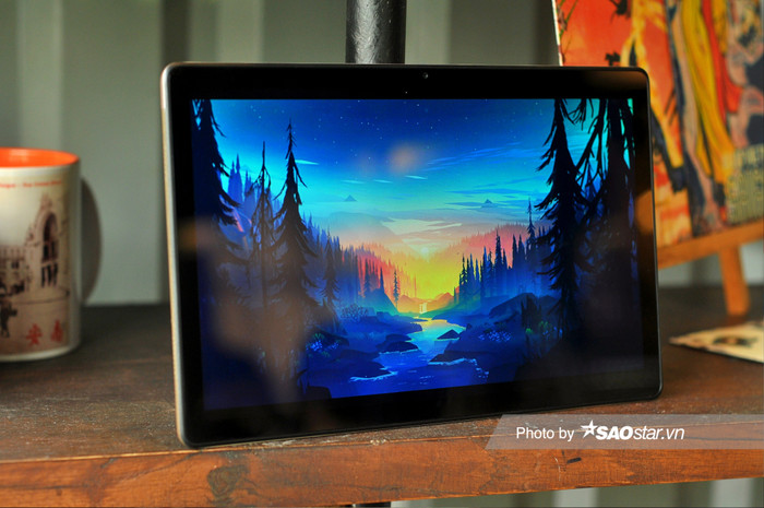 Đi sâu vào phần kỹ thuật một chút thì chiếc tablet A7 sở hữu màn hình với độ phân giải 1200 x 2000 và tấm nền IPS LCD.&nbsp;