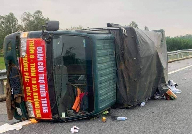 Hiện trường vụ tai nạn. Ảnh: T.K/Zing