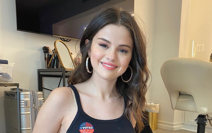 Đăng ảnh lộ rõ dấu hiệu lão hóa nhưng Selena Gomez vẫn được khen ngợi hết lời Ảnh 2