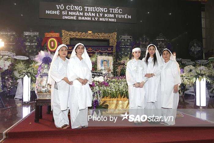 Xúc động khoảnh khắc con gái nhắn nhủ NSND Lý Huỳnh: 'Ba ơi, yên nghỉ trên thiên đàng nha ba' Ảnh 2