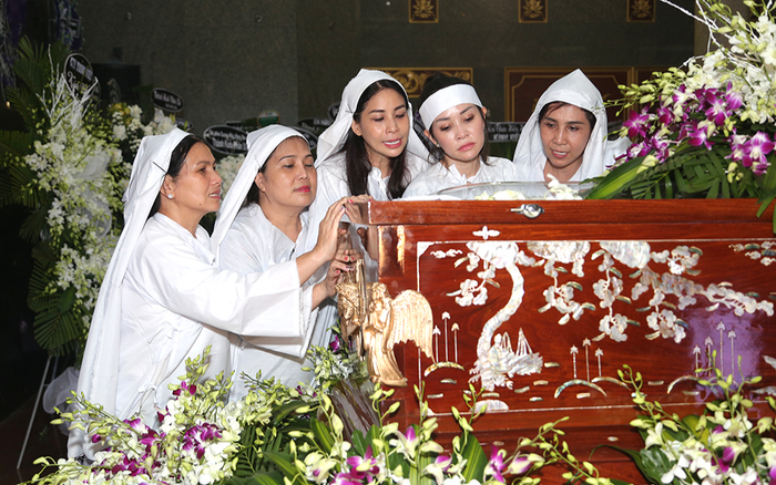 Xúc động khoảnh khắc con gái nhắn nhủ NSND Lý Huỳnh: 'Ba ơi, yên nghỉ trên thiên đàng nha ba' Ảnh 2