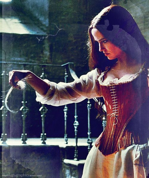 Hội Phù thủy xinh đẹp của Hollywood gọi tên những ai? Ảnh 12