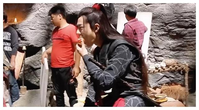 Hậu trường 'Trần tình lệnh' năm xưa của Tiêu Chiến bỗng trở nên hot vì anh chàng cho rằng mình xấu trai Ảnh 5