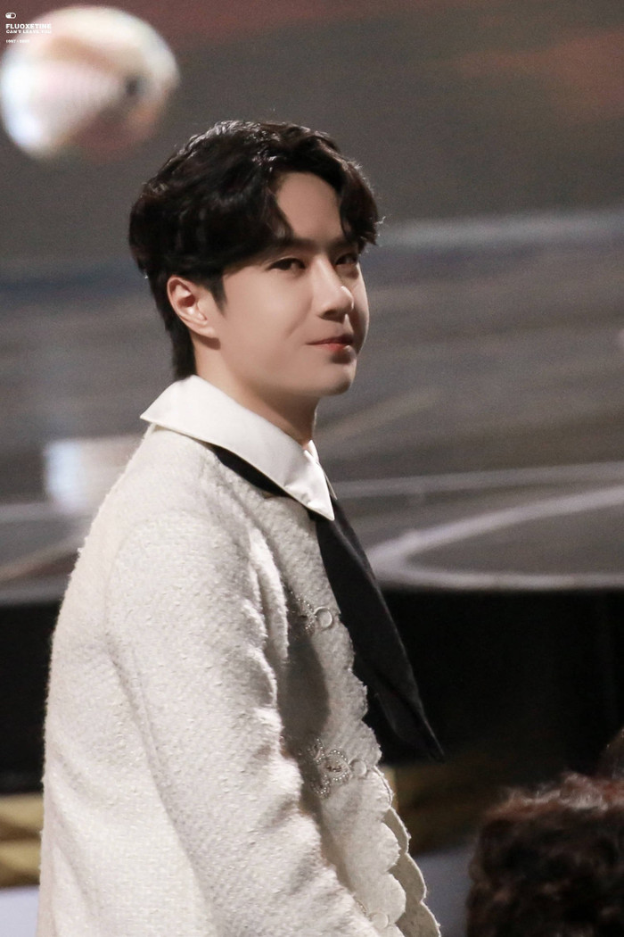 Cách tồn tại giữa fan và idol: Lâm Canh Tân - 'tấu hài', Vương Nhất Bác - 'đổ thừa' Ảnh 15