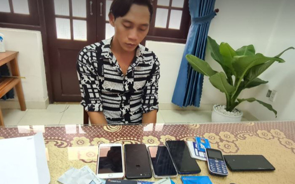 Bắt giữ kẻ chiếm đoạt 100 triệu đồng của vợ nạn nhân thủy điện Rào Trăng 3 Ảnh 2