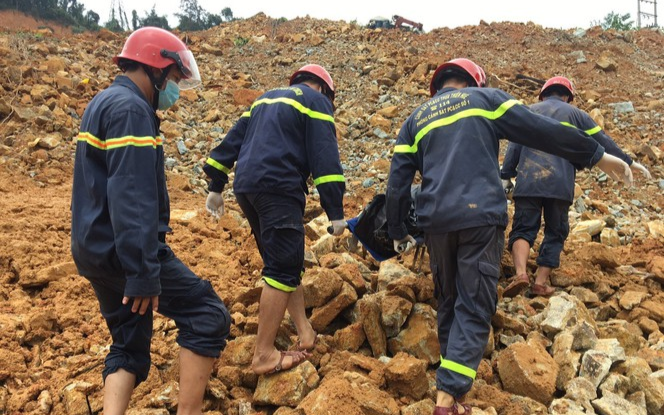 Tìm thấy thi thể nạn nhân thứ 5 trong vụ sạt lở thủy điện Rào Trăng 3 Ảnh 2
