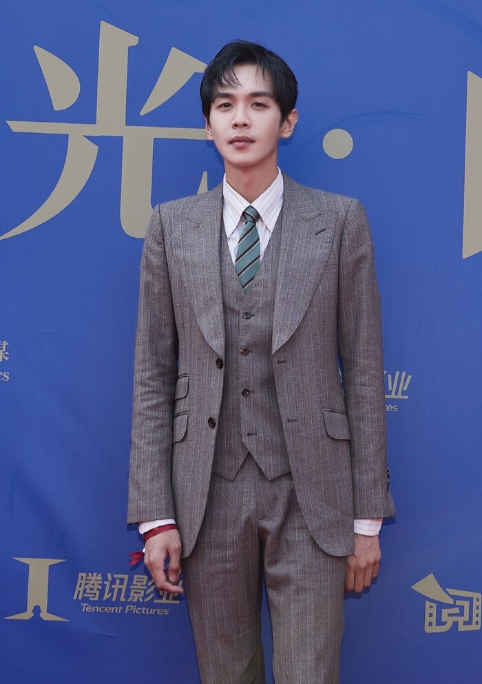 Rộ tin Dương Tử thay thế Lý Thấm đóng 'Khánh dư niên' phần 2? Ảnh 6