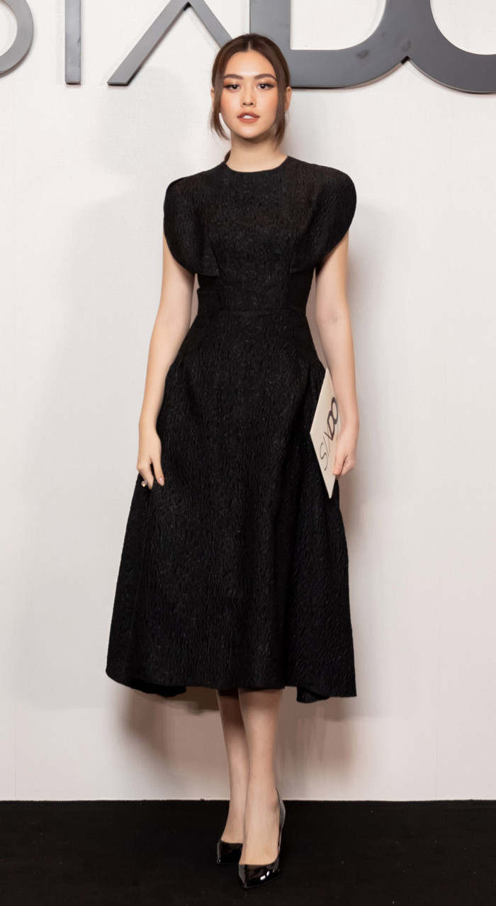 Tường San mong manh, xinh đẹp