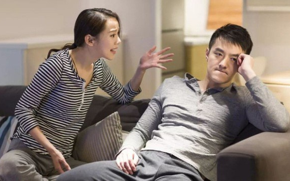 Trích 3 triệu tiền lương ủng hộ bà con bị lũ lụt, chàng trai bị bạn gái phản ứng gay gắt vì 'ăn cơm nhà vác tù và hàng tổng' Ảnh 2