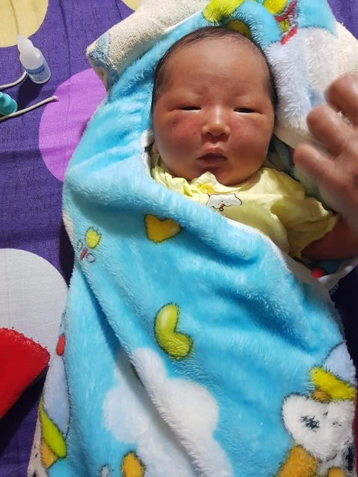 Cháu bé sau khi được chăm sóc nay sức khỏe đã ổn định     