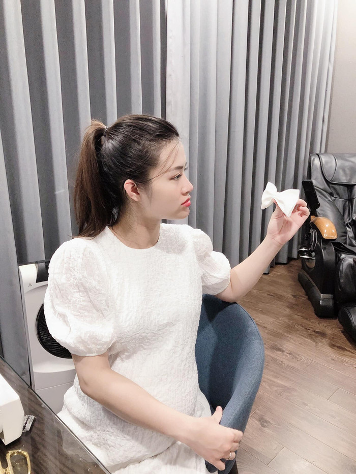 Nữ ca sĩ còn tiết lộ 'tiểu công chúa' trong bụng rất năng động cứ 'quẩy' liên tục trong bụng mẹ