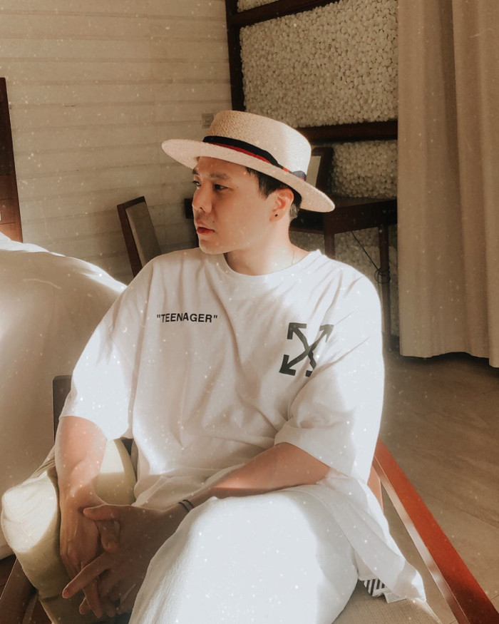 Không thể phủ nhận rằng, sau khi phẫu thuật, nhan sắc của nam ca sĩ trở nên nổi bật hơn