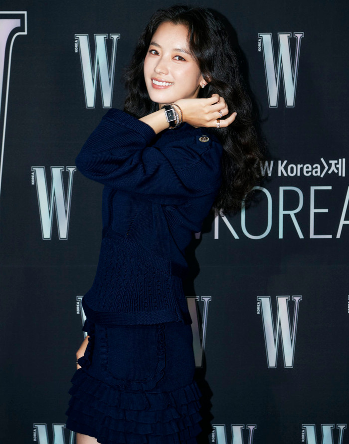 Nữ thần tỏa nắng với nụ cười duyên dáng