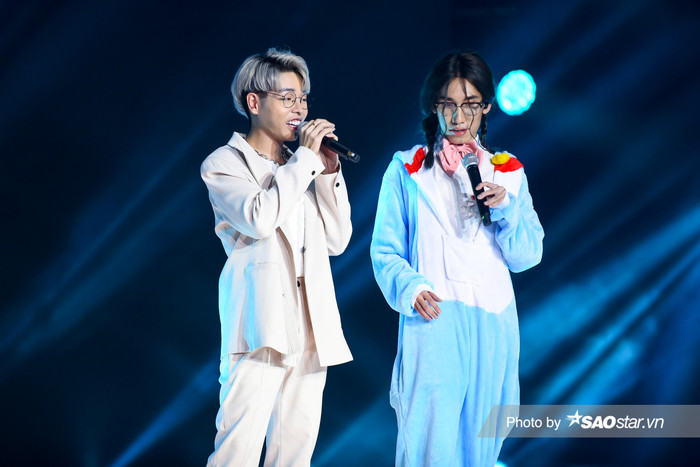 Đức Phúc: 'Chị Cả nỗ lực thoát xác để không mang màu sắc trầm buồn, tôi chỉ đứng cạnh để phụ hoạ' Ảnh 4