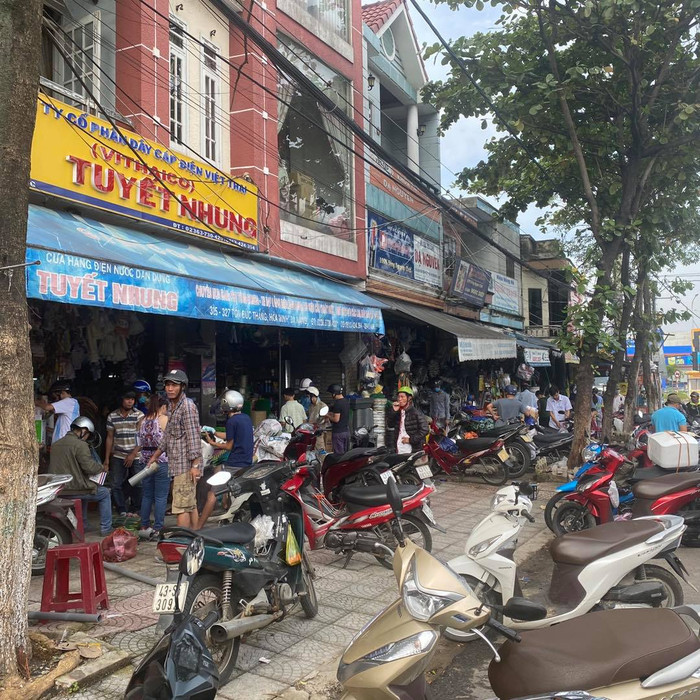 Theo Trung tâm Khí tượng thủy văn quốc gia, cơn bão số 9 sắp đổ bộ vào nước ta có thể là cơn bão mạnh nhất kể từ đầu năm, không loại trừ đây cũng là cơn bão mạnh nhất trong năm 2020.