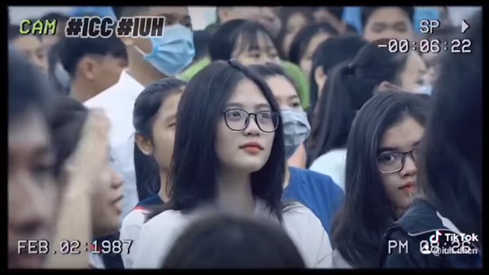 Loạt khoảnh khắc đáng yêu của các tân sinh viên trường ĐH Công nghiệp TP.HCM 'đốn tim' cư dân mạng Ảnh 9