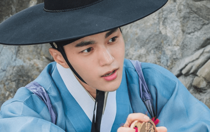 L (INFINITE) một lần nữa 'đốn tim' người xem với tạo hình cổ trang trong Secret Royal Inspector Ảnh 2