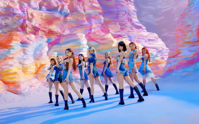 TWICE và màn comeback 'thê thảm': Lượt nghe độc nhất thấp kỷ lục, thứ hạng các ca khúc thua xa BLACKPINK Ảnh 2