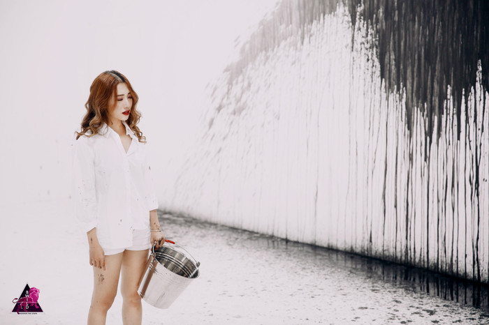 B-Wild tung cover Lovesick Girls (BlackPink) với sự góp mặt của nữ idol Kpop mang quốc tịch Việt Nam Ảnh 2