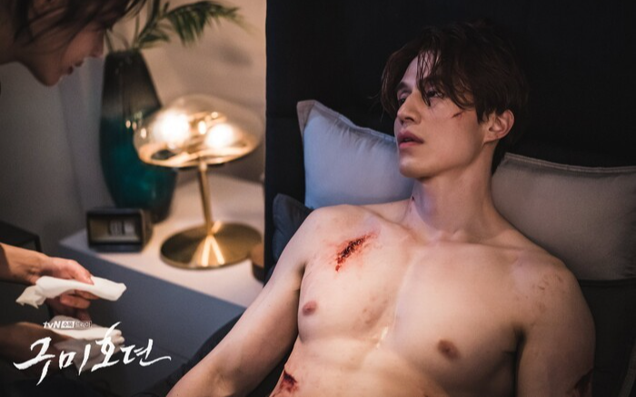 Diệu Nhi ghép ảnh chăm sóc Lee Dong Wook, Haha (Running Man) vào thả tim ngay tức thì Ảnh 2