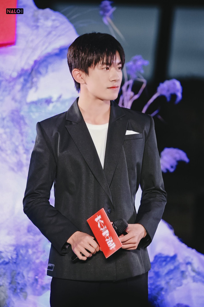 Lý do Vương Nhất Bác - Tiêu Chiến và Dịch Dương Thiên Tỉ là 'Top nam vương' quyền lực tháng 10? Ảnh 14