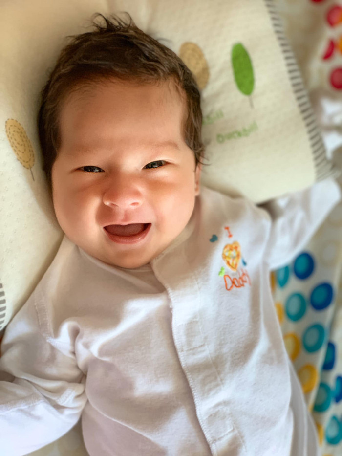 Có thể thấy sức hút của nhóc tì nhà Hoàng Oanh là không hề nhỏ