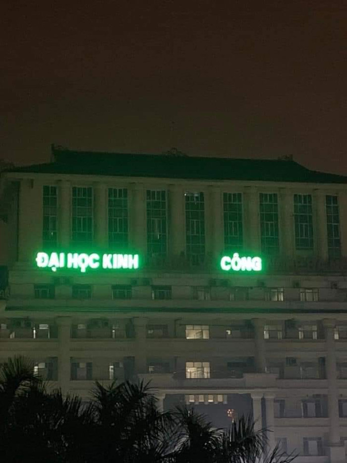 Đại học Kinh Công, nghe rất đậm chất phim 'kiếm hiệp' đúng không nào. Ảnh: Trường Ngươi Ta