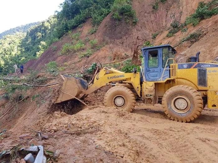 Vụ sạt lở đất ở Quảng Nam: Mất liên lạc với cả gia đình Bí thư xã Trà Leng Ảnh 2