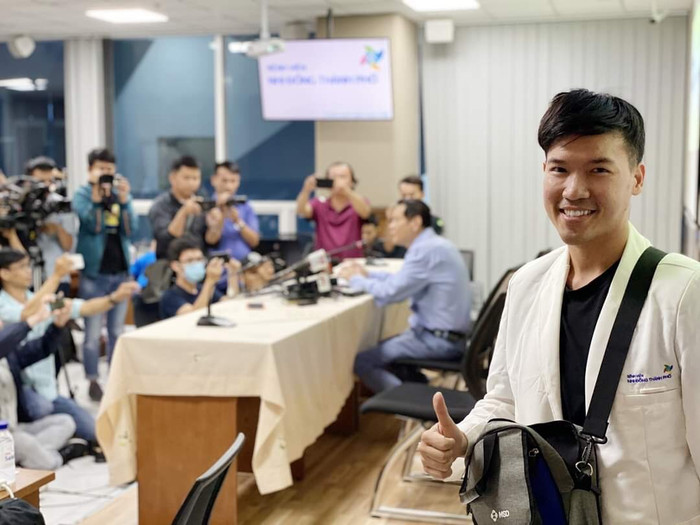 Người bác sĩ âm thầm đứng sau thành công ca đại phẫu thuật của Trúc Nhi – Diệu Nhi Ảnh 7