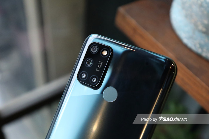 Đặc biệt, với cảm biến camera lên tới 64MP thì bạn có thể chụp rồi chỉnh sửa thoải mái mà không lo sợ việc mất chi tiết ảnh. 