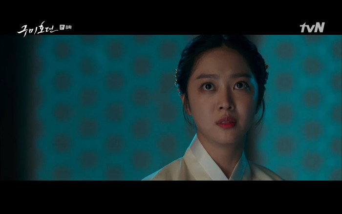 'Bạn trai tôi là hồ ly' tập 8: Bỏ mặc người tình, Lee Dong Wook xả thân cứu em trai Kim Bum trước? Ảnh 7