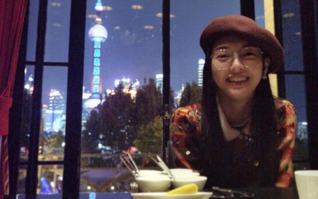 Mừng kỷ niệm 2 năm ngày cưới, Đường Yên khoe khoảnh khắc ngọt ngào bên cạnh La Tấn Ảnh 2