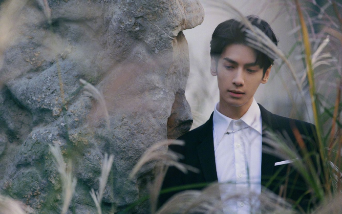 La Vân Hi 'tươi xanh' hay lộ khuyết điểm trên gương mặt trong loạt ảnh cắt từ livestream? Ảnh 2