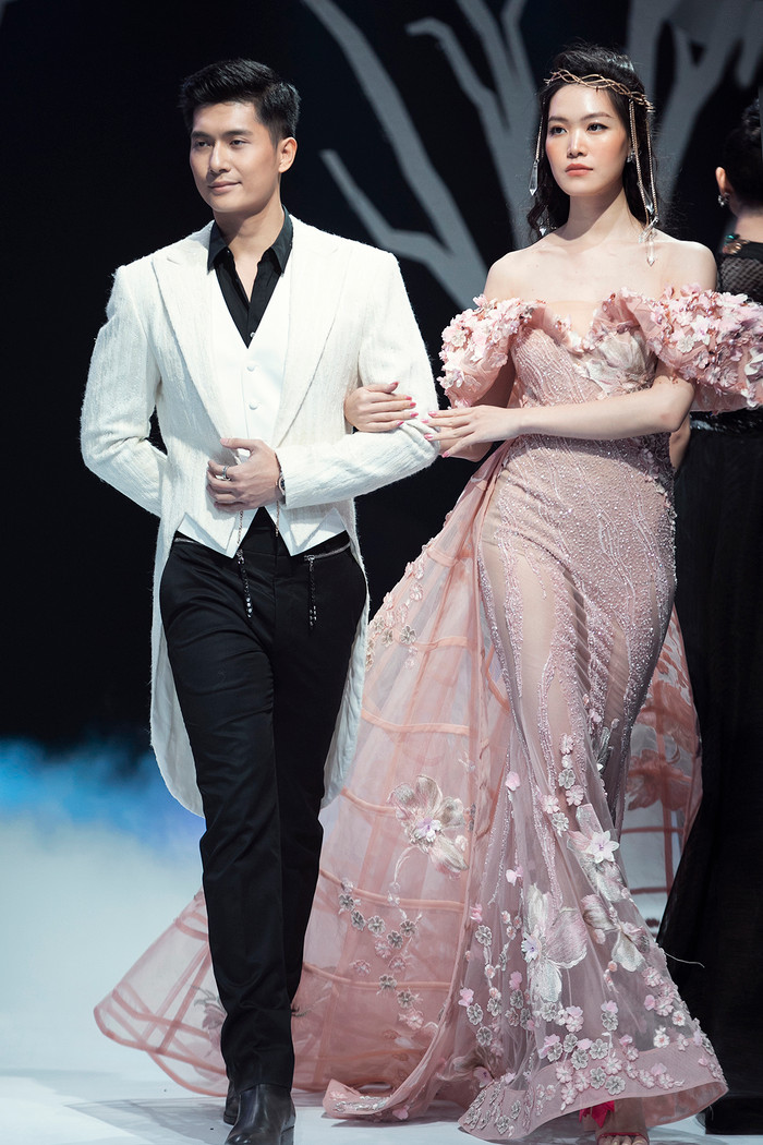 Hoa hậu Khánh Vân mang sừng hươu, Lan Khuê hóa nữ thần cùng nhau quét sạch sàn diễn Ảnh 17