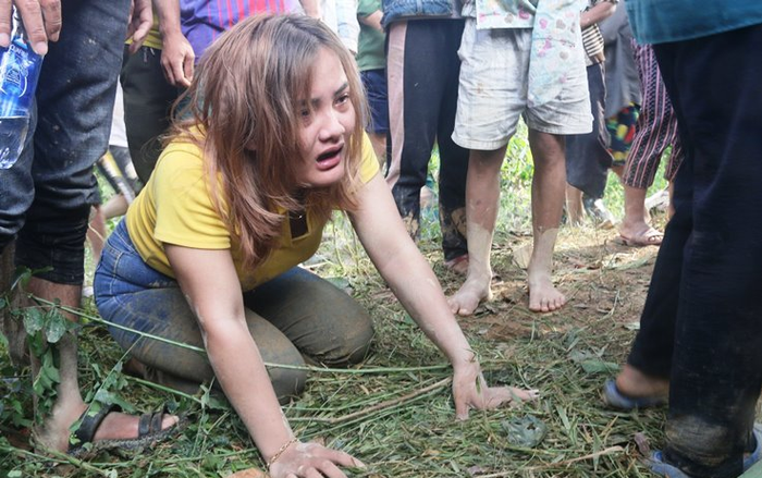 Tiếng khóc vô vọng của cô gái trẻ trước nỗi đau mất tích cha mẹ, em gái và con thơ chỉ trong tích tắc Ảnh 2