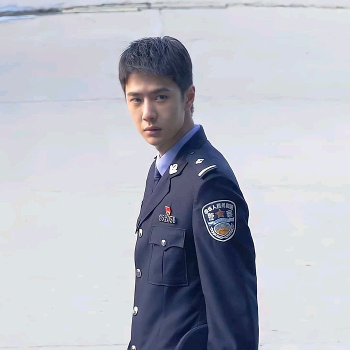 Vương Nhất Bác mạnh mẽ trong cảnh đánh nhau trong bùn đất nhưng lại có lúc yếu đuối như thế Ảnh 10