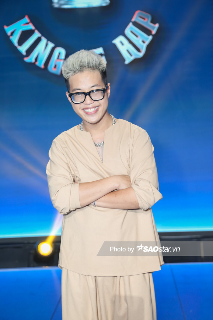 RichChoi tập tành làm VJ 'tra khảo' bạn gái tin đồn Trang Moon Ảnh 7