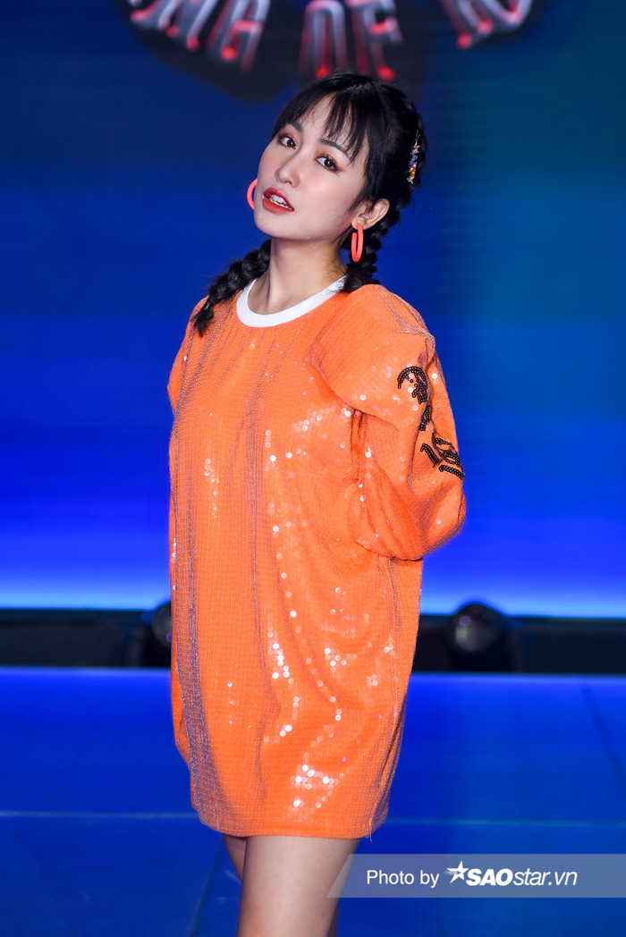 RichChoi tập tành làm VJ 'tra khảo' bạn gái tin đồn Trang Moon Ảnh 8