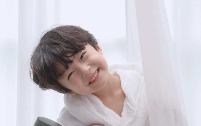 'Con gái Kim Tae Hee' gây bão truyền thông chỉ sau scandal của Chanyeol - Baekhyun (EXO) Ảnh 2