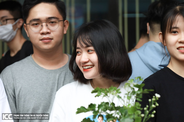 Có thể nói, năm học mới này, ĐH Công nghiệp TP HCM được đón chào rất nhiều các 'cực phẩm' học đường. 