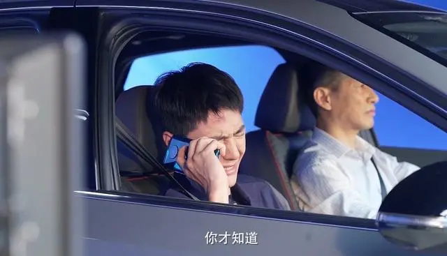 Hậu trường đặc biệt của 'Băng vũ hỏa': Vương Nhất Bác thể hiện bản lĩnh, không ngại chịu khó chịu khổ Ảnh 9