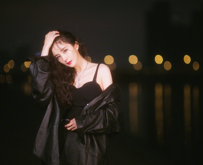 Dương Mịch muốn đặt tay lên vai Thẩm Đằng nhưng lại rút về, chuyện gì đã xảy ra? Ảnh 5