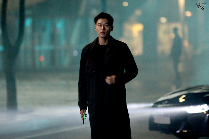 Hyun Bin đẹp đến mức nào mà khiến Son Ye Jin mê mẩn Ảnh 3