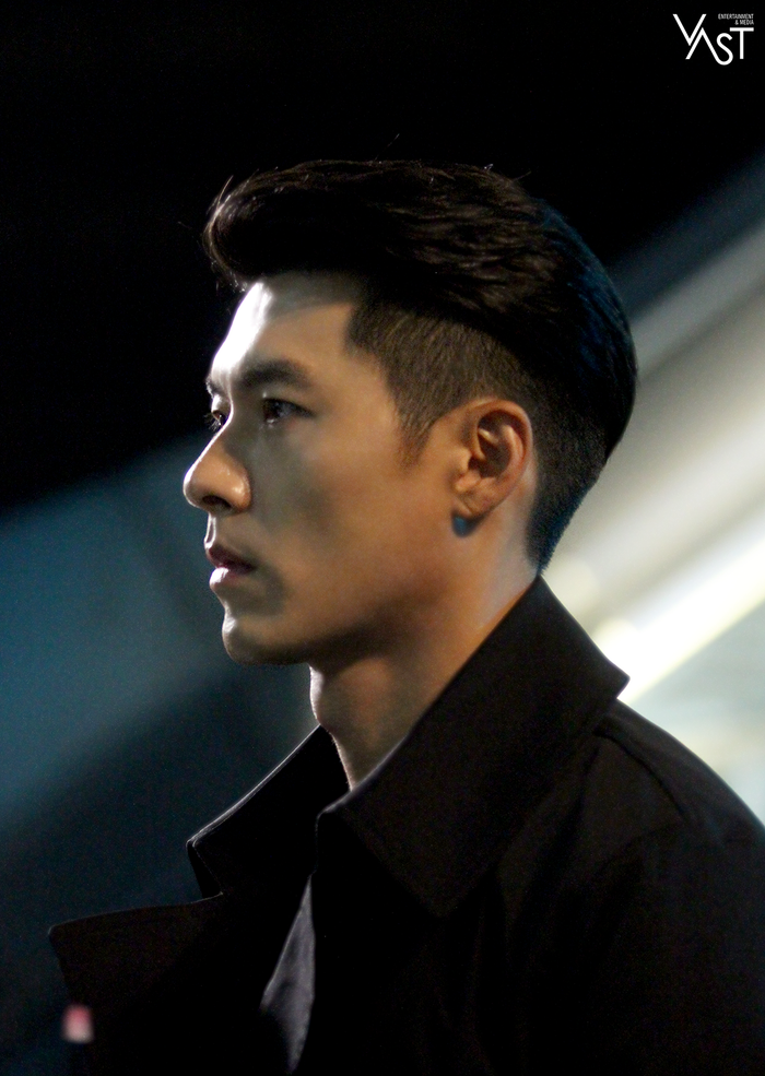 Hyun Bin đẹp đến mức nào mà khiến Son Ye Jin mê mẩn Ảnh 17