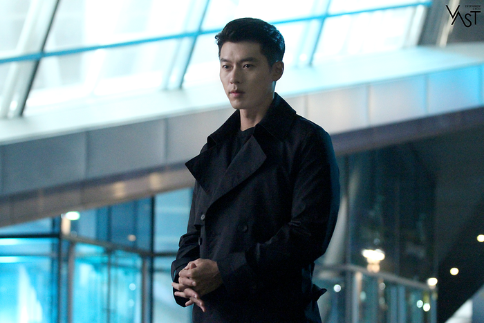 Hyun Bin đẹp đến mức nào mà khiến Son Ye Jin mê mẩn Ảnh 28