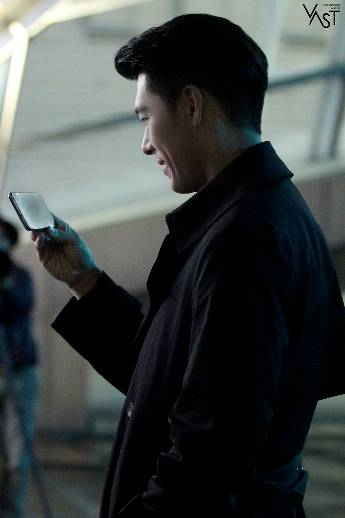 Hyun Bin đẹp đến mức nào mà khiến Son Ye Jin mê mẩn Ảnh 38