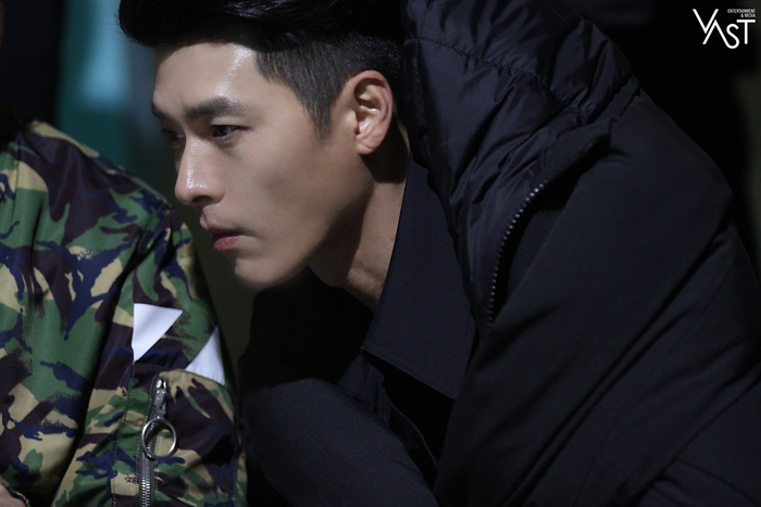 Hyun Bin đẹp đến mức nào mà khiến Son Ye Jin mê mẩn Ảnh 32