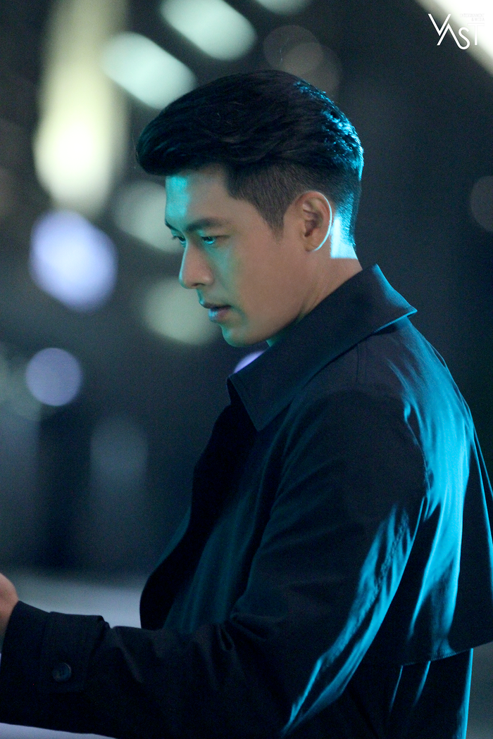 Hyun Bin đẹp đến mức nào mà khiến Son Ye Jin mê mẩn Ảnh 25