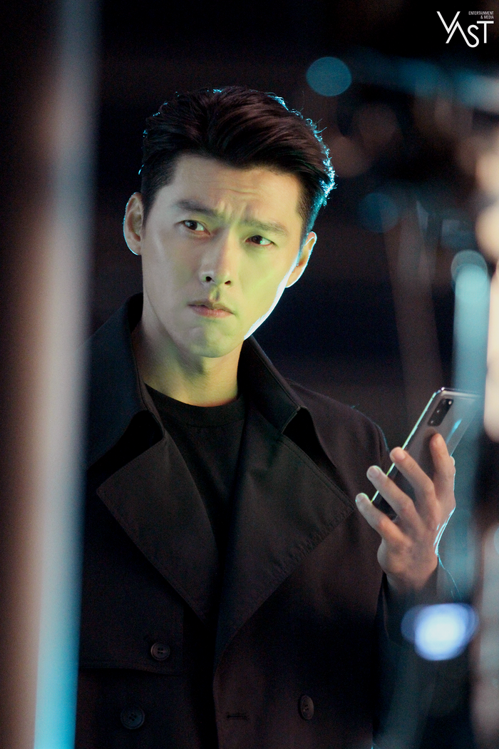 Hyun Bin đẹp đến mức nào mà khiến Son Ye Jin mê mẩn Ảnh 37